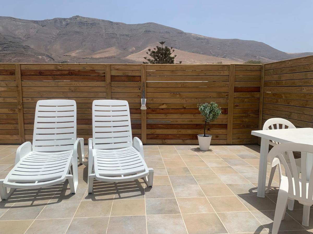 Apartment In Famara Beach Teguise (Lanzarote) Exterior foto
