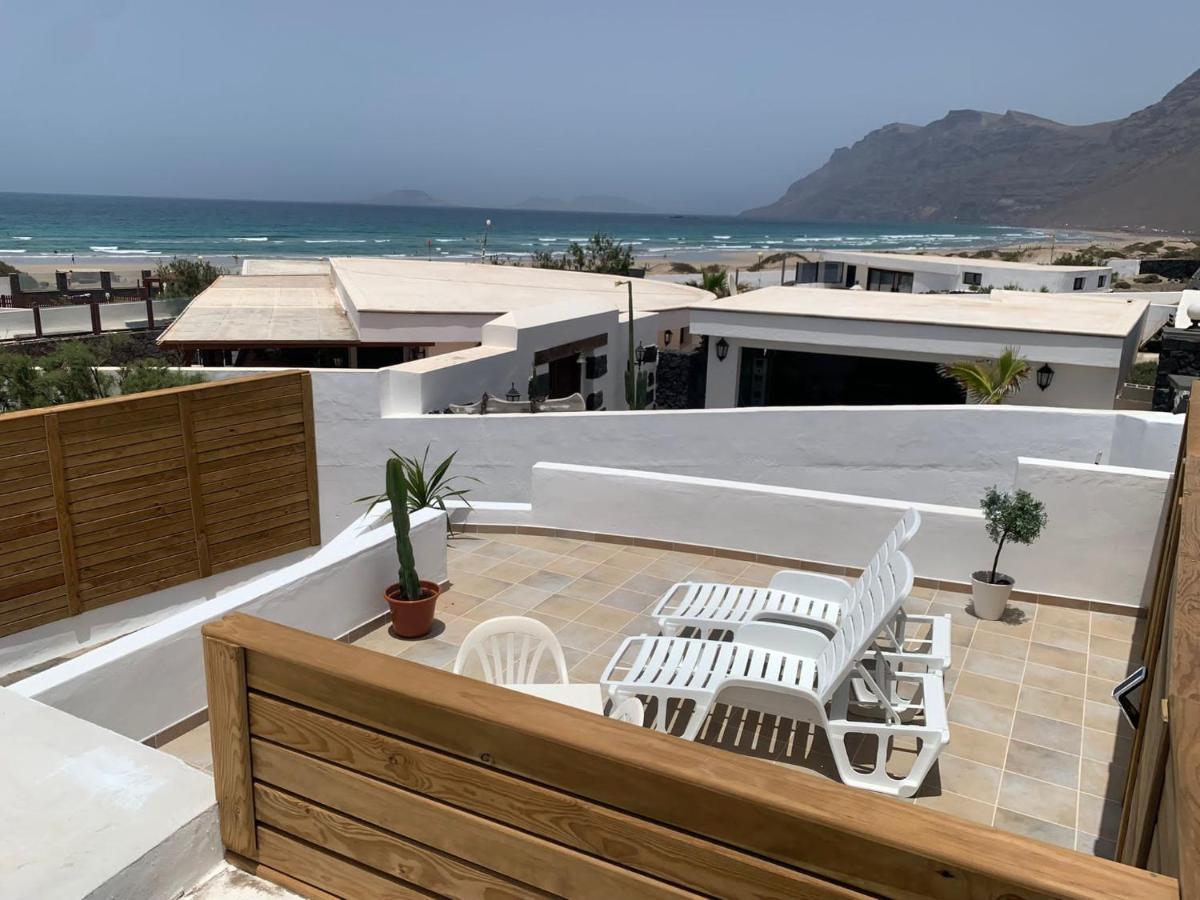Apartment In Famara Beach Teguise (Lanzarote) Exterior foto
