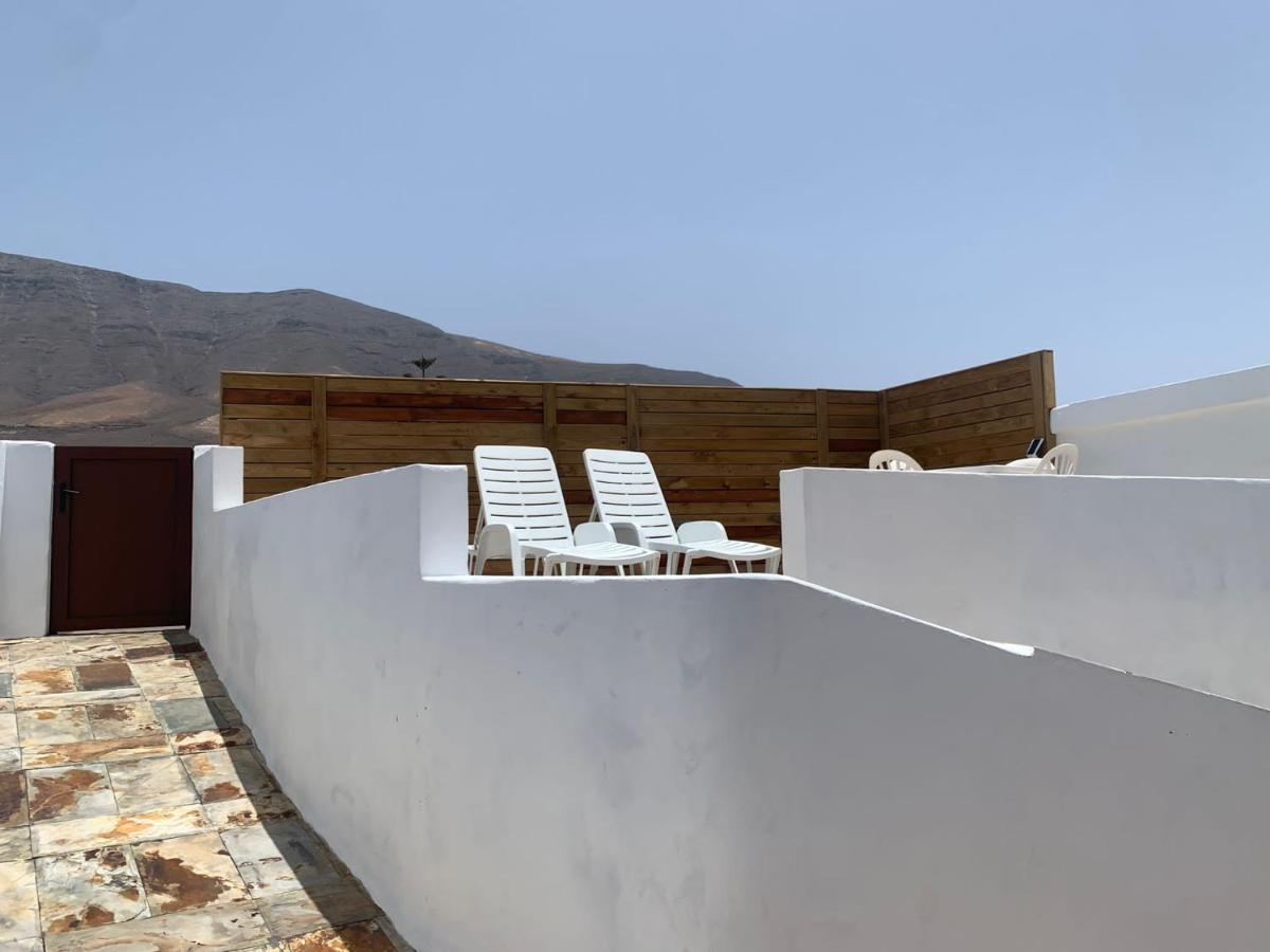 Apartment In Famara Beach Teguise  Exterior foto