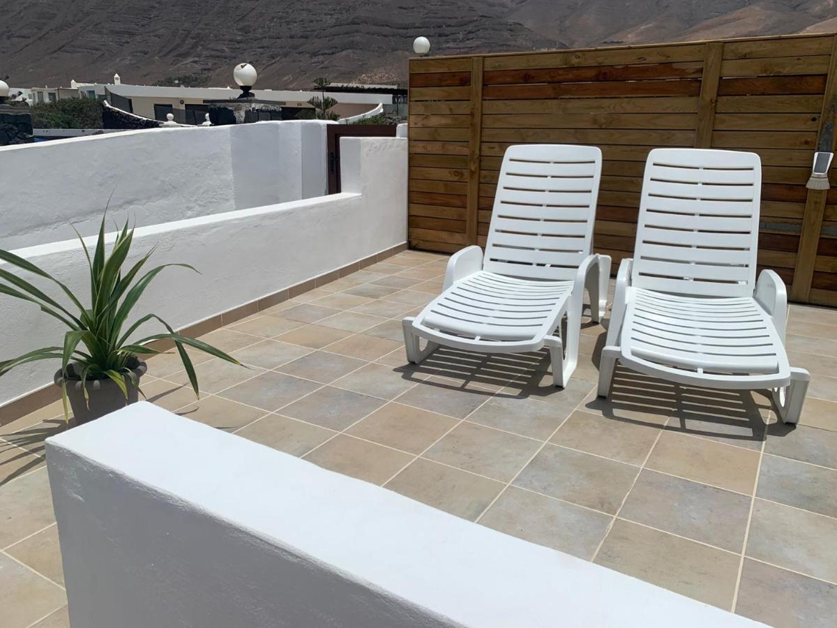 Apartment In Famara Beach Teguise (Lanzarote) Exterior foto
